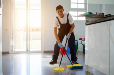 Cheiro de Esgoto? Pia Entupida? Sua Caixa de Gordura em Nova Mutum Pede Socorro ANTES que o Problema Transborde!