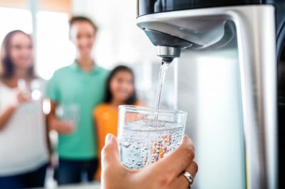 Sua Água em Nova Mutum é Pura de Verdade? Descubra o Segredo da Saúde e Sabor com Nossa Higienização Profissional de Bebedouros e Purificadores!